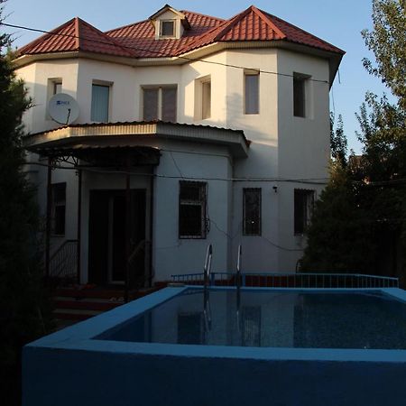 Dream Hostel Шымкент Экстерьер фото